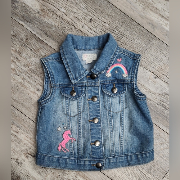 The Children's Place Toddler Girl Denim Vest with Unicorn and Rainbow Embroidery - Picture 2 of 4